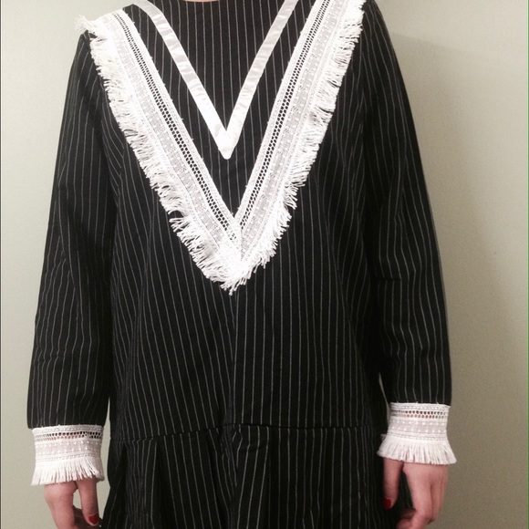 Embroidered V-Fringe blouse