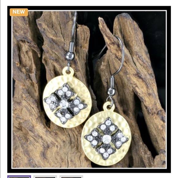Jewelry - 18k Gold & Black Rhodium Layered Earrings