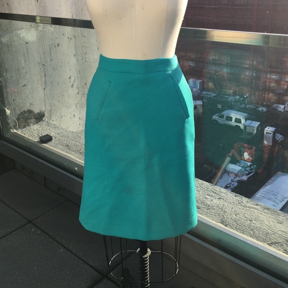 J. Crew Dresses & Skirts - J.Crew pencil skirt