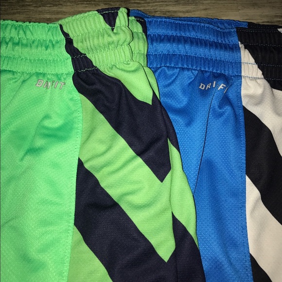 ‼️SOLD‼️NIKE DRI-FIT - Picture 2 of 2