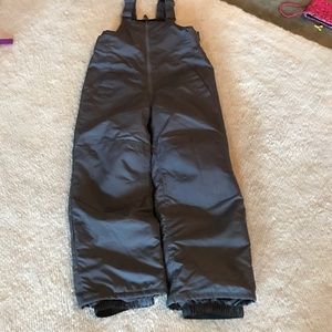 Boys Cherokee snow bibs. Size4/5