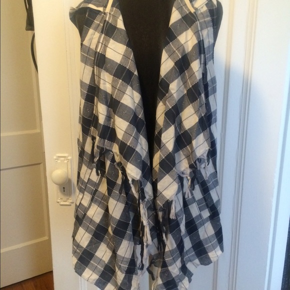 Navy and creme plaid flyaway vest