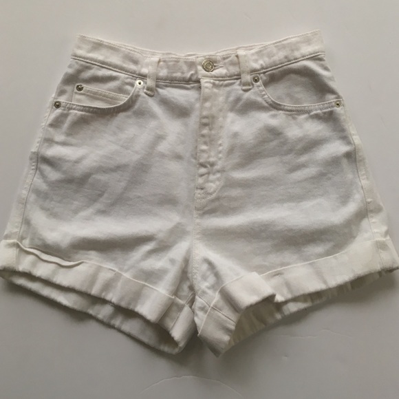 High Rise Gap short white size 27r