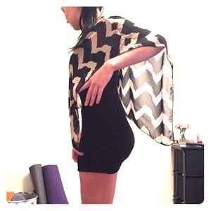 One shoulder chiffon overlay dress