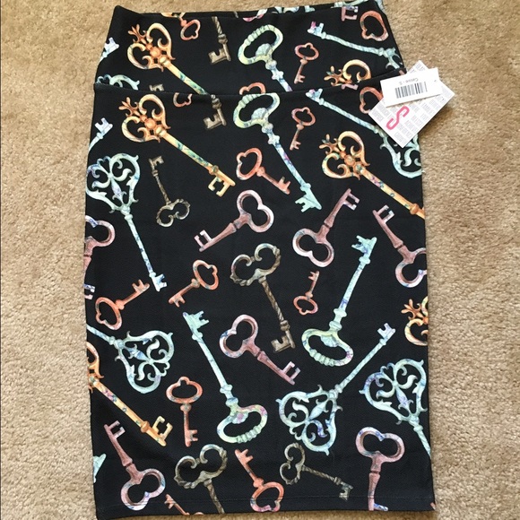 LuLaRoe unicorn Cassie skirt small