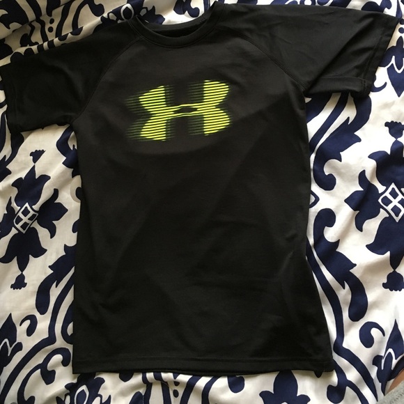 Boys Underarmour Dri-fit shirt