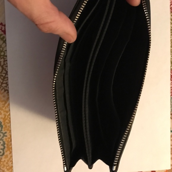 Sold - Picture 3 of 3