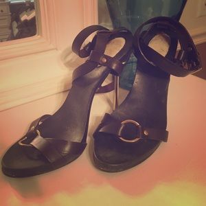 Gucci Brown Ankle Wrap Sandals Wooden Base 9 Used