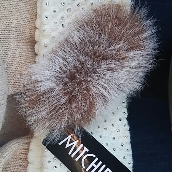 Mitchies headband w/ real fox. Faux diamond studs