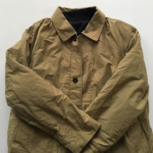 Men's Gap size L tan trench coat with navy lining