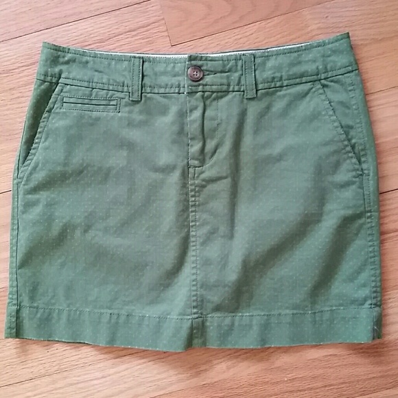 Green polka dot Old Navy skirt