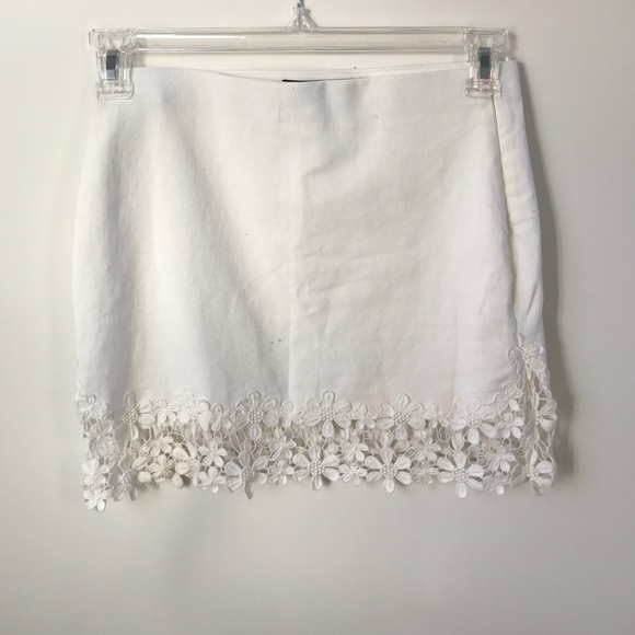 Zara linen lace mini skirt