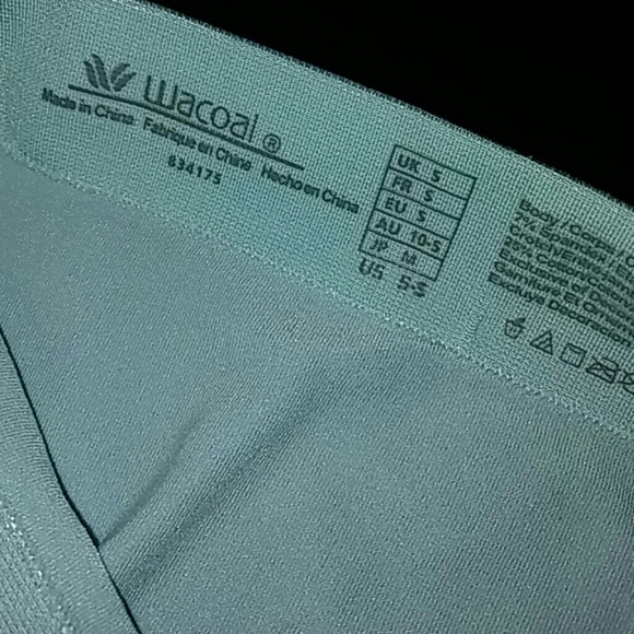 Wacoal Brief - Picture 4 of 4