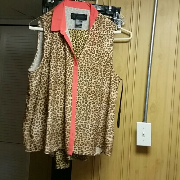 Ladies top and pants smoke free home