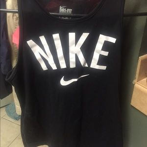 Nike muscle tank