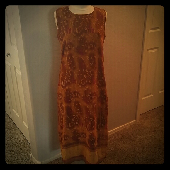 Lightweight lined floral dress