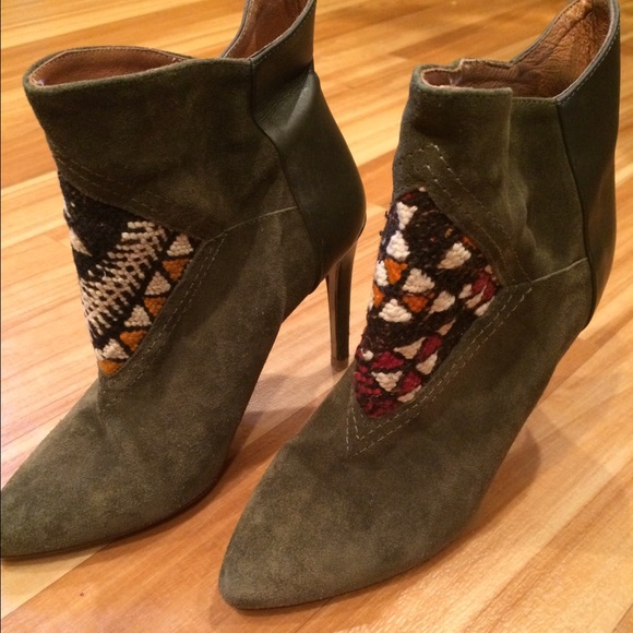 RARE Anthropologie Howsty Etnia Booties - Picture 2 of 4