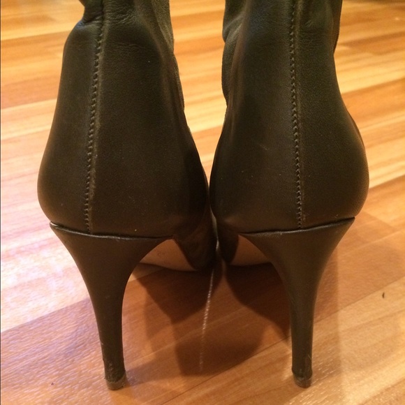 RARE Anthropologie Howsty Etnia Booties - Picture 3 of 4