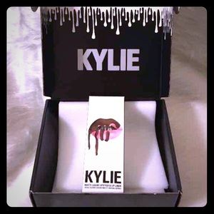 KYLIE LIP KIT