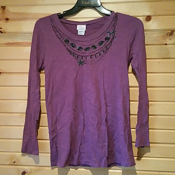 Motherhood Maternity L/S tee necklace detail NWT