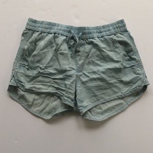 Gap chambray shorts size s light blue gently worn