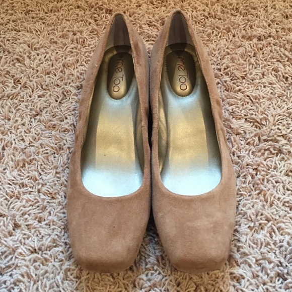 Me Too Suede Tan Wedges size 8.5