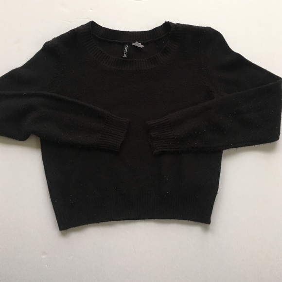 H&M black cropped sweater size 4 gently worn