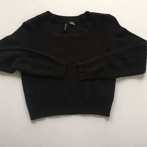 H&M black cropped sweater size 4 gently worn