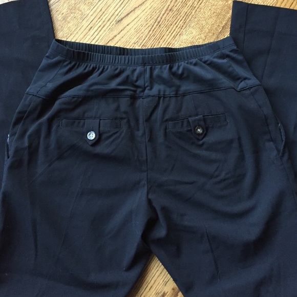 Maternity pants - Picture 3 of 4