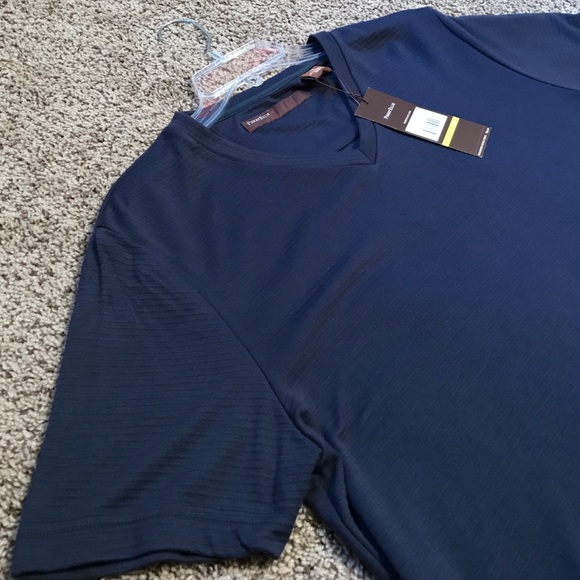 Men's V-neck shirt