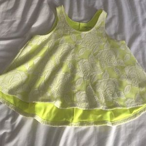 cute neon yellow crop top for the summer