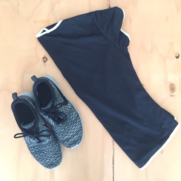 Nike dri fit work out top - Picture 3 of 3