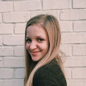 Meet your Posher, Anna