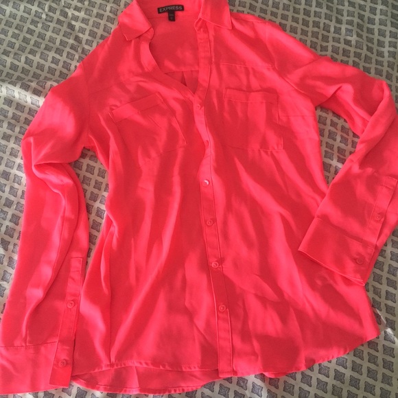 2!! button shirts 🌺 - Picture 6 of 8