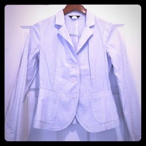 Beautiful seersucker blazer!