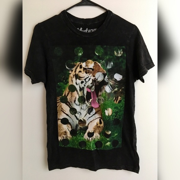 Tiger Graphic Tee