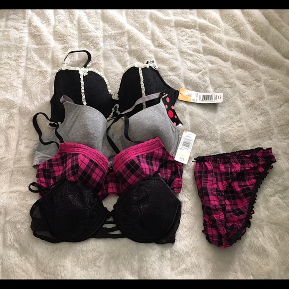 Other - Bundle of 38C Bras