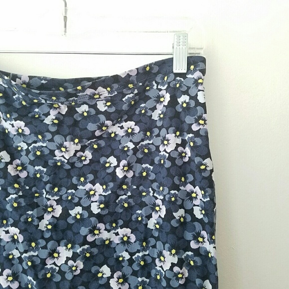 DONATED! H&M Floral Bodycon Skirt