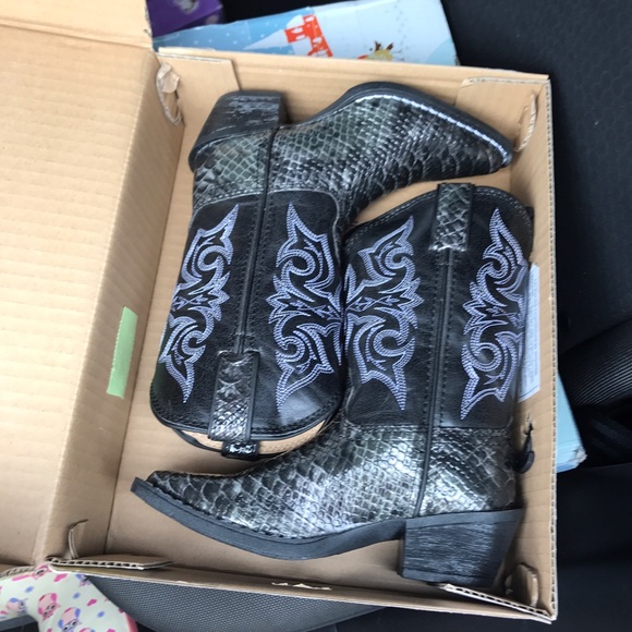 boys cowboy boots