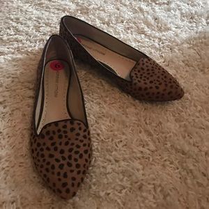 Cheetah pointy flats