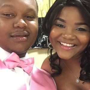 Meet your Posher, Lois