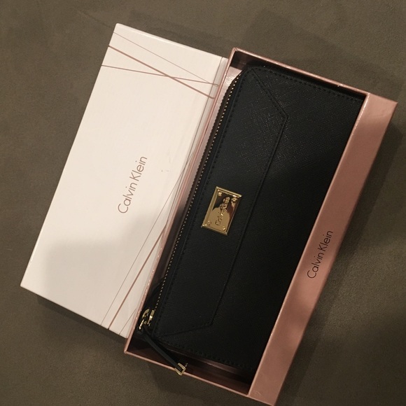 Calvin Klein black leather wallet NWT