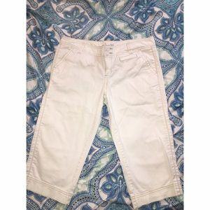 Women's 13/14 Aéropostale Capri Pants-White