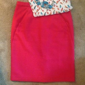 Loft pink pencil skirt, size 4 but fits larger