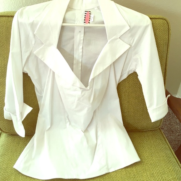 Pinup Couture Blouse NWOT