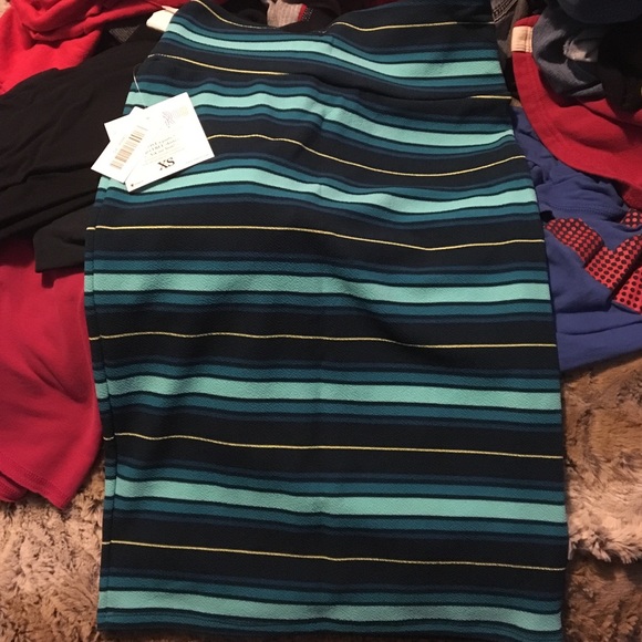 LulaRoe Cassie skirt