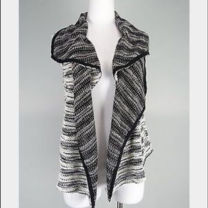 Dolan Vest Anthropologie black white sz M medium