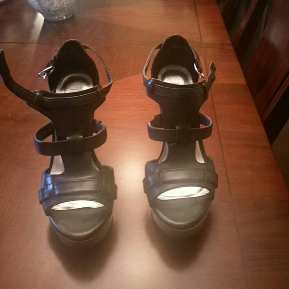 Black platform sandals