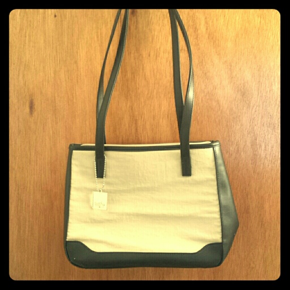 Mossimo Simple Handbag/Purse
