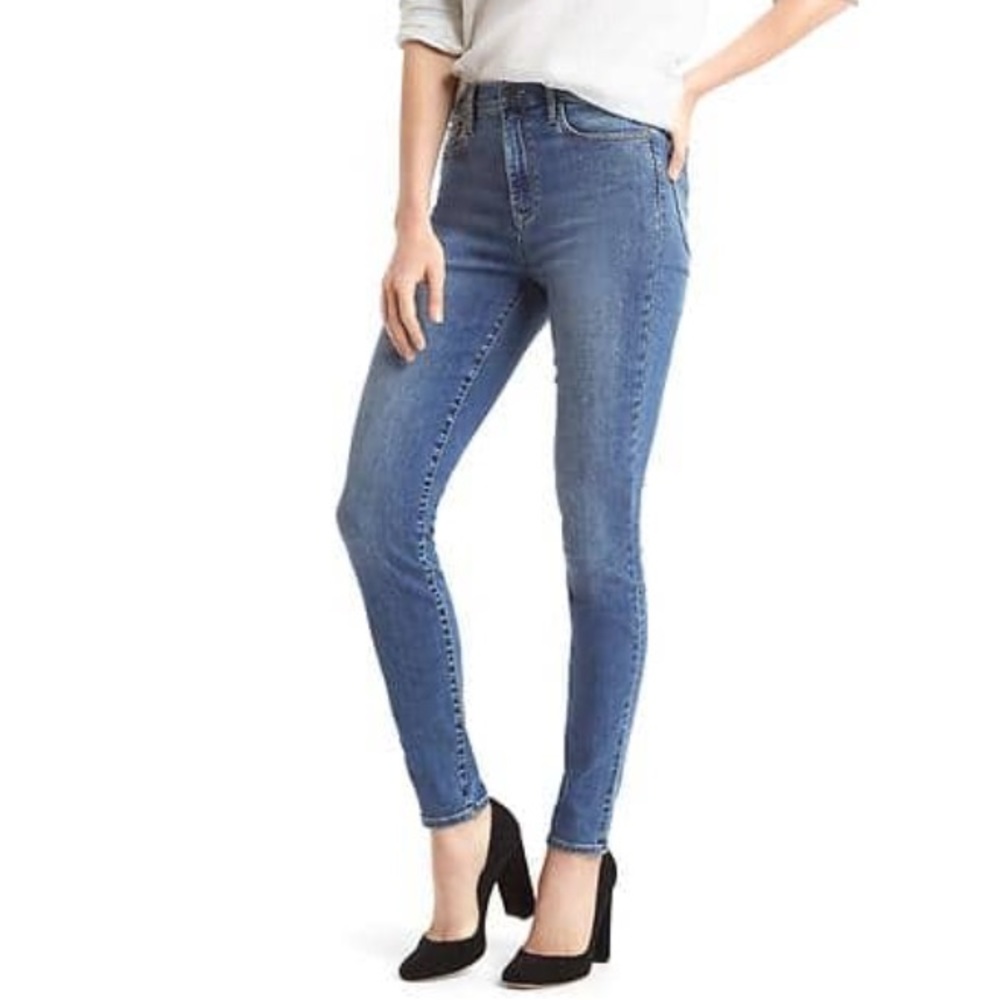 High-waisted skinny jeans